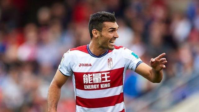 包含格拉纳达球员在比赛中展现出色技术的词条