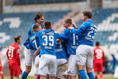 沙尔克04青年队主场胜利，青训成果显着的简单介绍