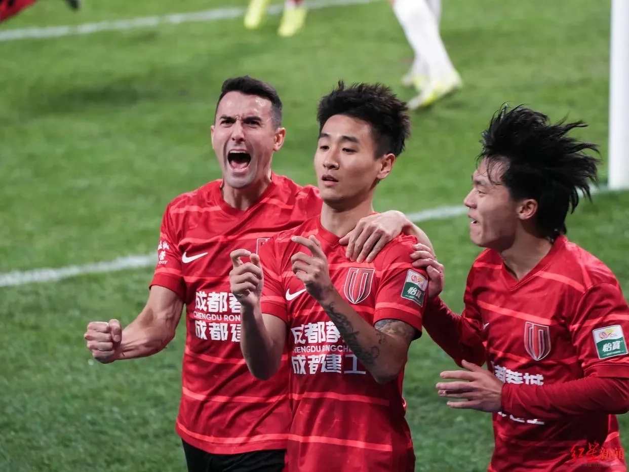 关于恒大极端！亚洲金靴继续领跑中超的信息