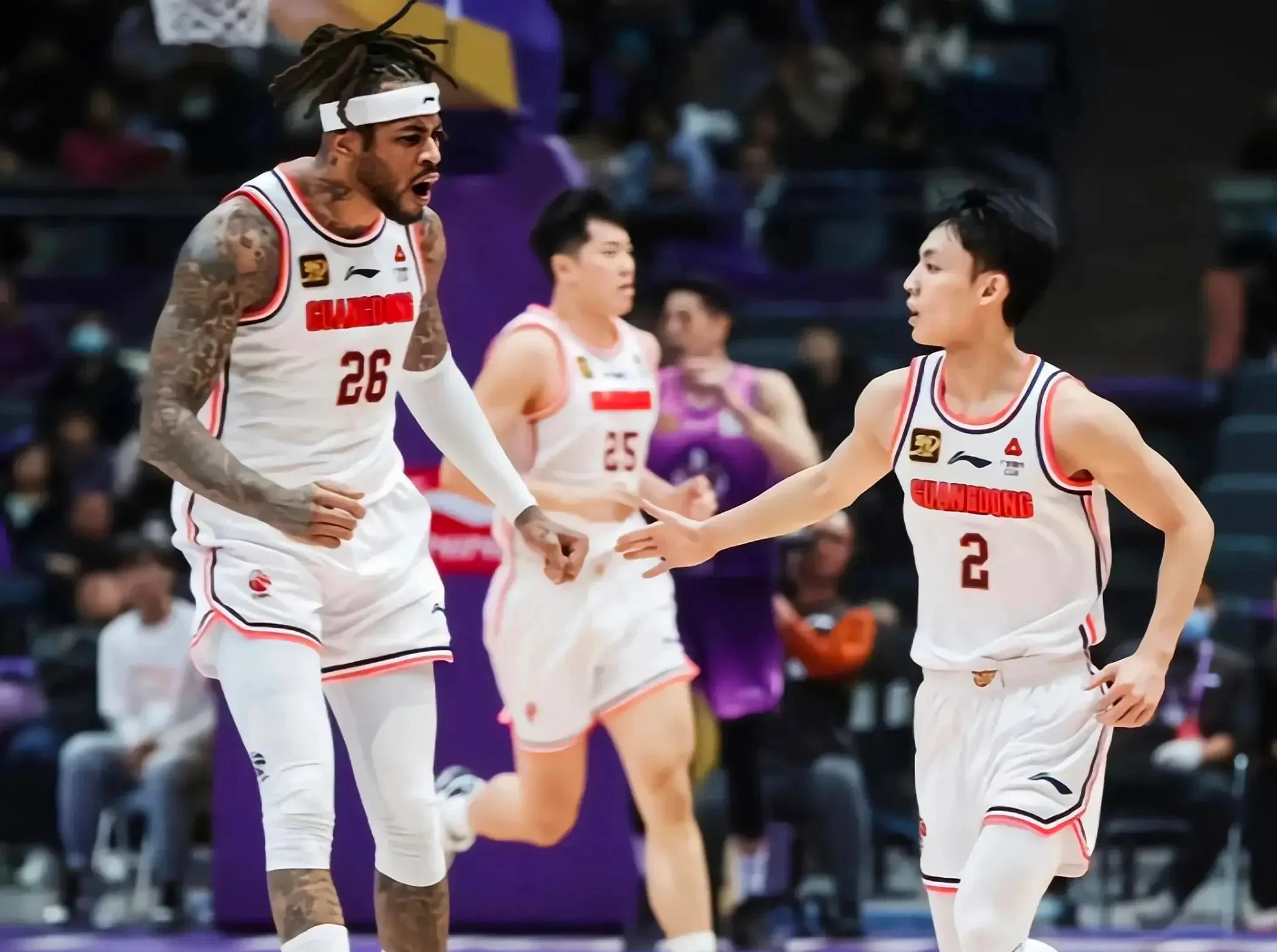 包含广东宣布重要球员赛季报销，冲击季后赛受影响的词条