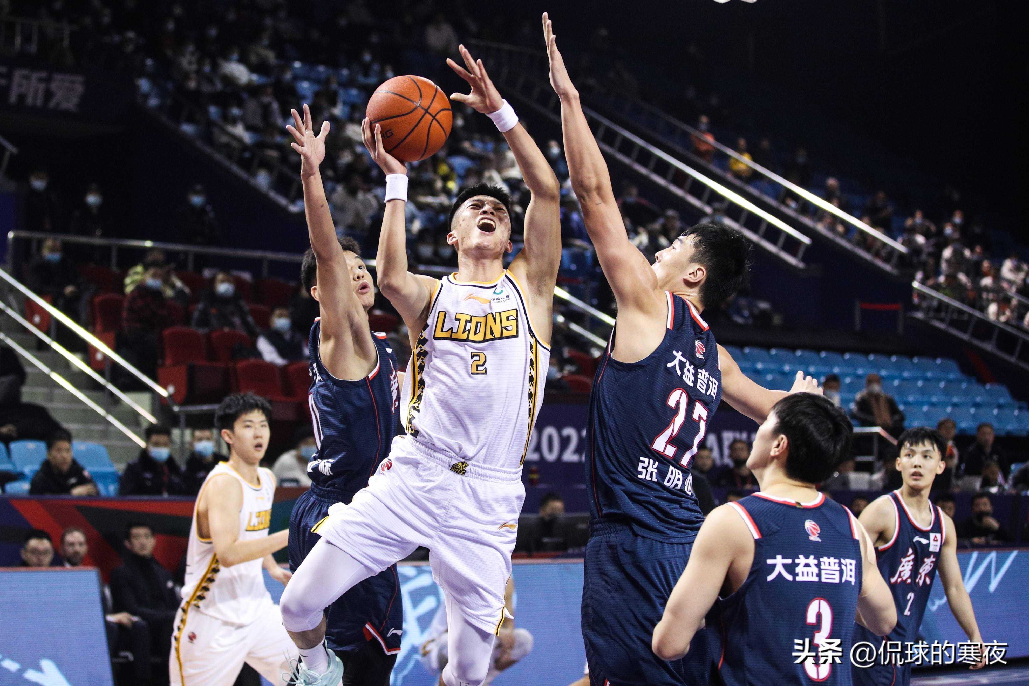 广东男篮再胜浙江队,积分领先扩大的简单介绍 广东男篮再胜浙江队,积分领先扩大的简单介绍