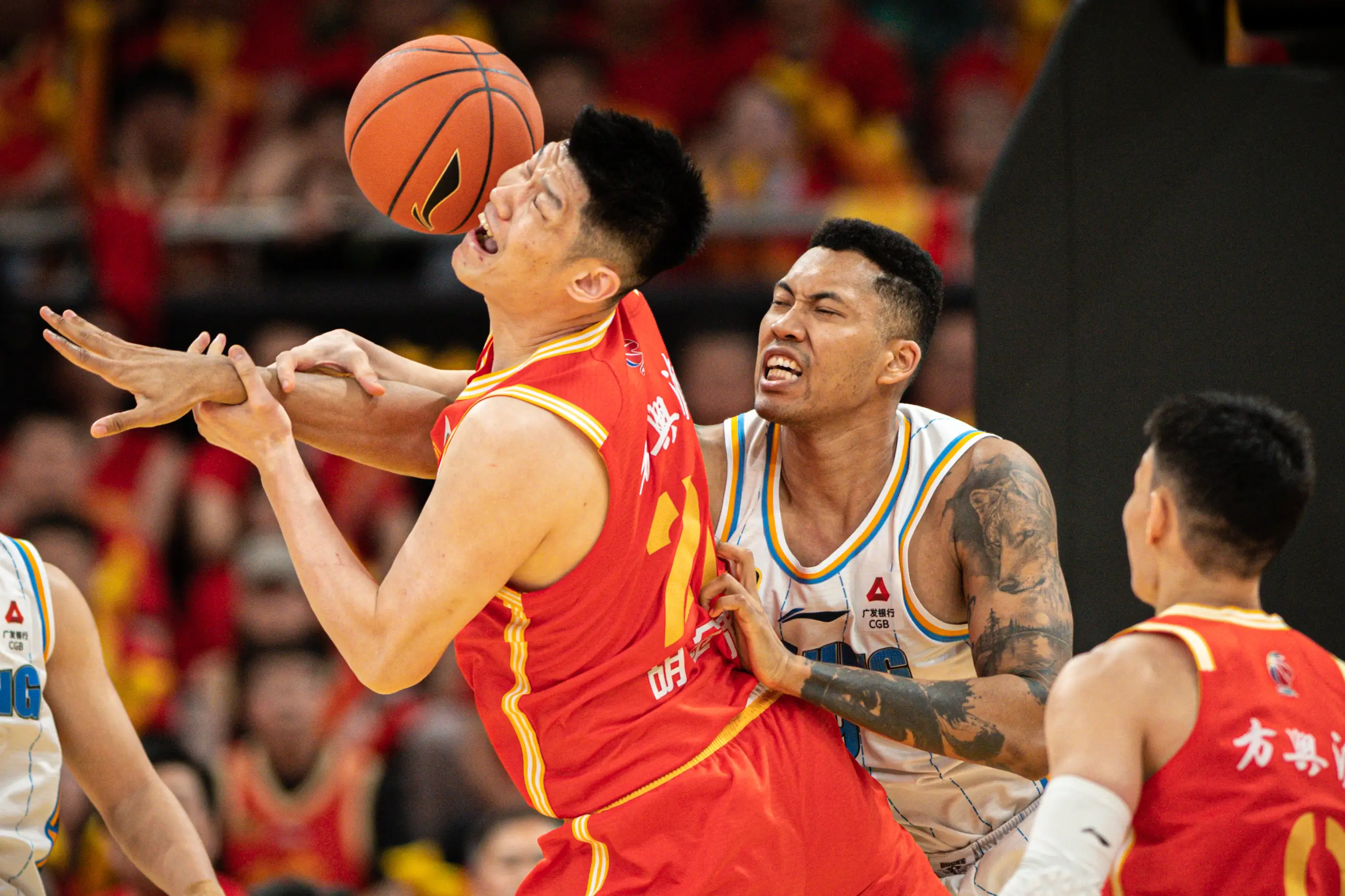 公牛横扫北京队，周琦统治全场的简单介绍