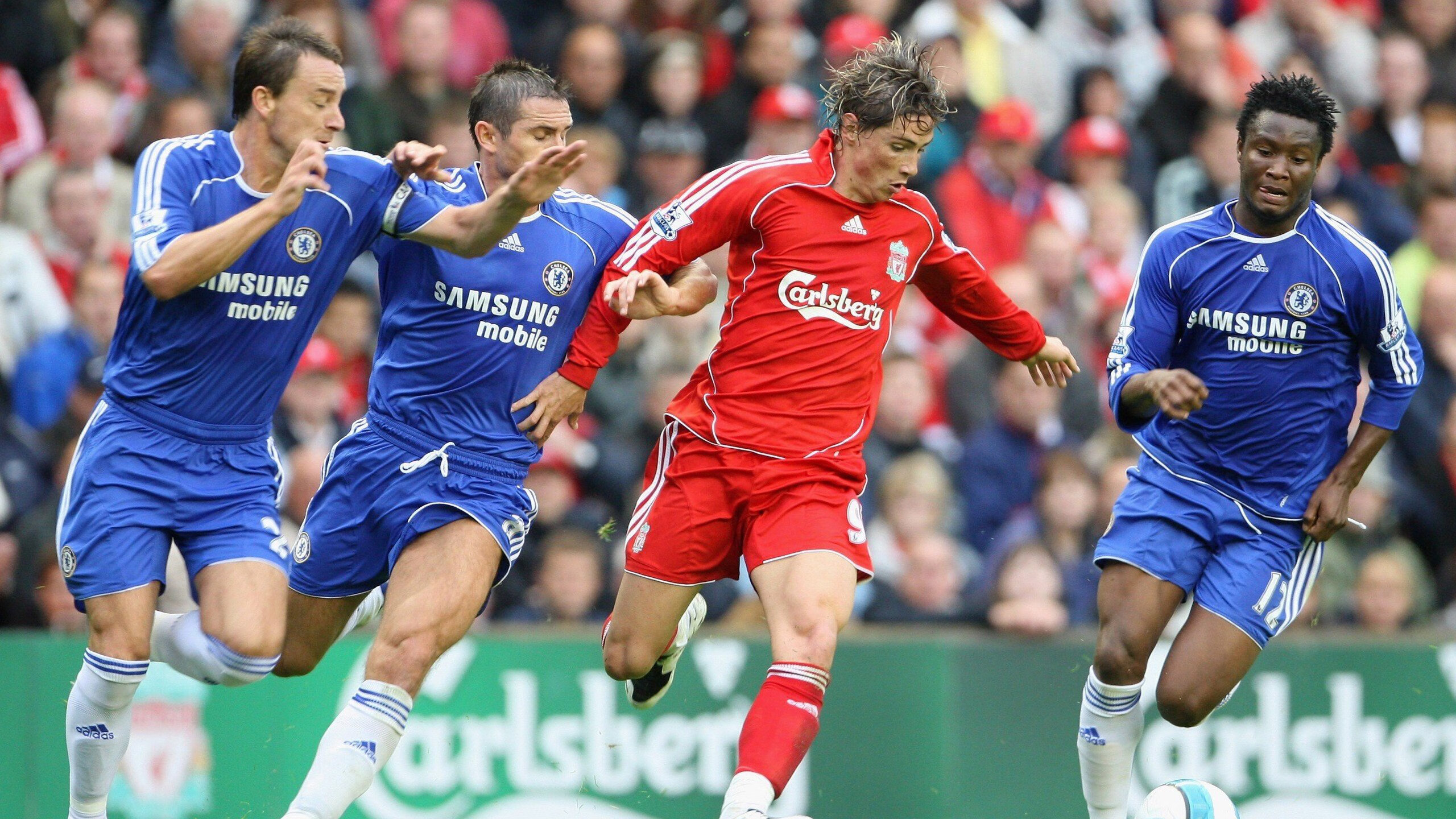 赛道与球场，当F1争冠焦点战遇上尼克斯压哨绝杀