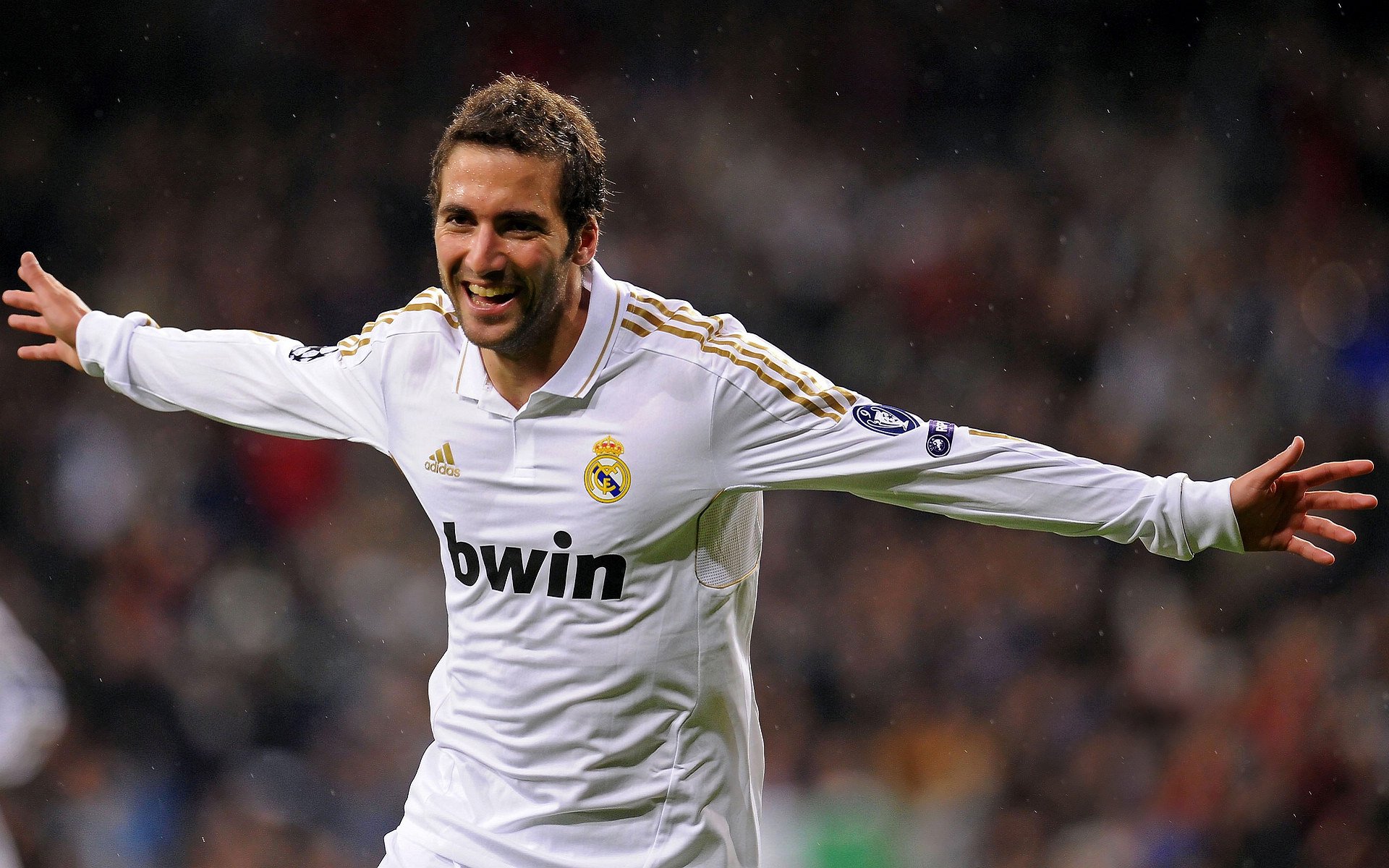 橙衣风暴再起，荷兰淘汰赛过关冰岛，剑指欧冠半决赛焦点战