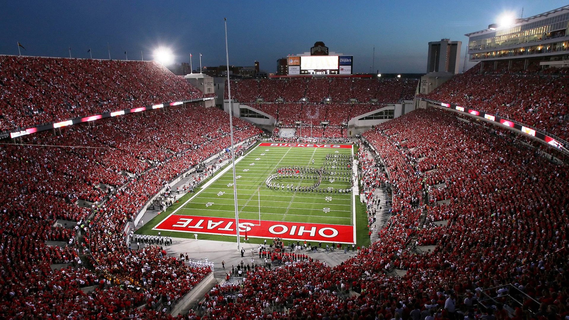 阿尔及利亚轻取尼斯，皮克完美发挥引领战术革命